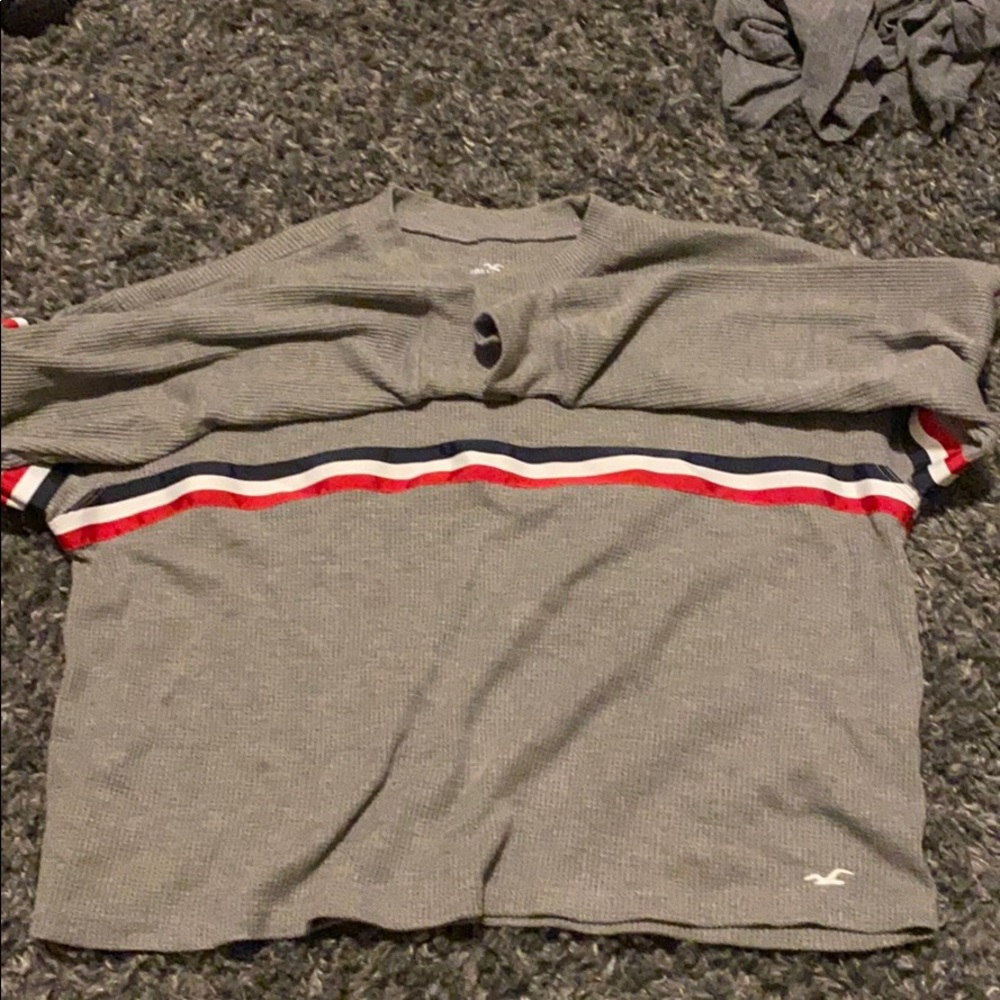 Cropped long sleeved